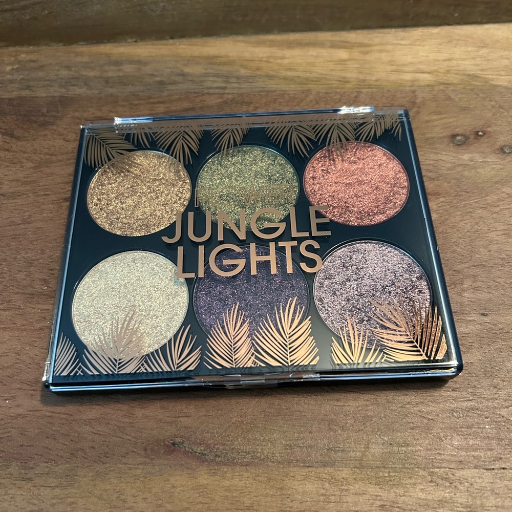 Flower Jungle Lights Eyeshadow Palette